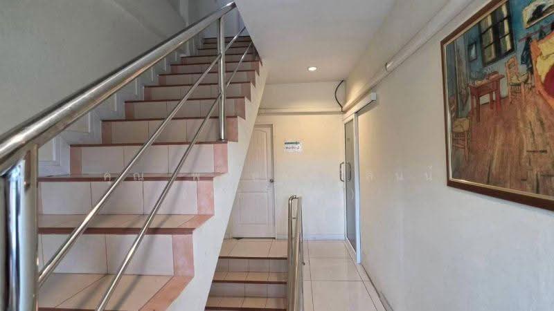 โฮมออฟฟิศ 3 ชั้น 2 คูหา 360 ตรม. ติดถนนสุขุมวิท ตรงข้ามโรงกลั่นน้ำมัน IRPC ระยอง ราคาถูก, Rayong, สุขุมวิท, Choeng Noen, Muang Rayong, Rayong, , 360 sqm, Shophouse For Sale, by คุณ พลอยวาลินน์ (วาลินน์), 500555260 - DDproperty.com