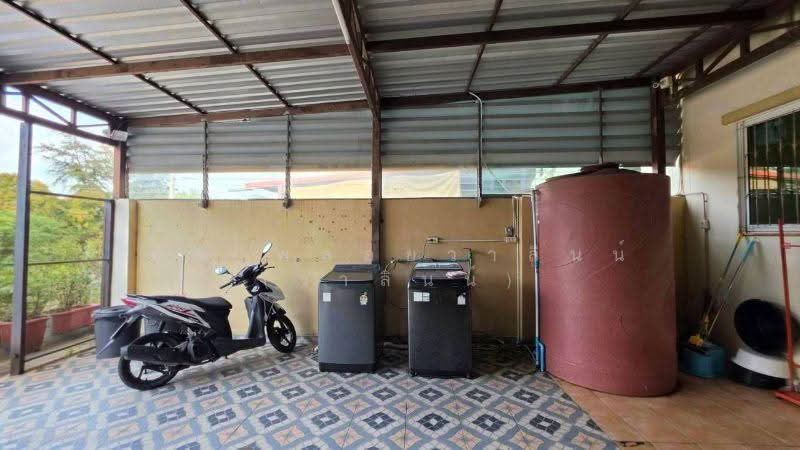 โฮมออฟฟิศ 3 ชั้น 2 คูหา 360 ตรม. ติดถนนสุขุมวิท ตรงข้ามโรงกลั่นน้ำมัน IRPC ระยอง ราคาถูก, ระยอง, สุขุมวิท, เชิงเนิน, เมืองระยอง, ระยอง, 360 ตร.ม., ตึกแถว-อาคารพาณิชย์ ขาย, โดย คุณ พลอยวาลินน์ (วาลินน์), 500555260 - DDproperty.com