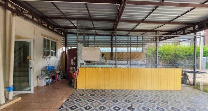 โฮมออฟฟิศ 3 ชั้น 2 คูหา 360 ตรม. ติดถนนสุขุมวิท ตรงข้ามโรงกลั่นน้ำมัน IRPC ระยอง ราคาถูก, Rayong, สุขุมวิท, Choeng Noen, Muang Rayong, Rayong, , 360 sqm, Shophouse For Sale, by คุณ พลอยวาลินน์ (วาลินน์), 500555260 - DDproperty.com