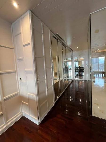 State Tower, Bangkok, 1055 Silom Road, Silom, Bang Rak, Bangkok, 2 Bedrooms, 267 sqm, Condo For Rent, by Dechatorn Chichaiyang, 500555268 - DDproperty.com