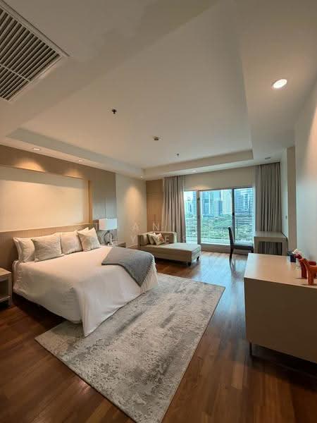 Royal Residence Park, Bangkok, 99 Royal Resident Park Lumphini, Lumphini, Pathum Wan, Bangkok, 3 Bedrooms, 220 sqm, Condo For Rent, by Thanida Richy Estate Co., Ltd., 500555276 - DDproperty.com