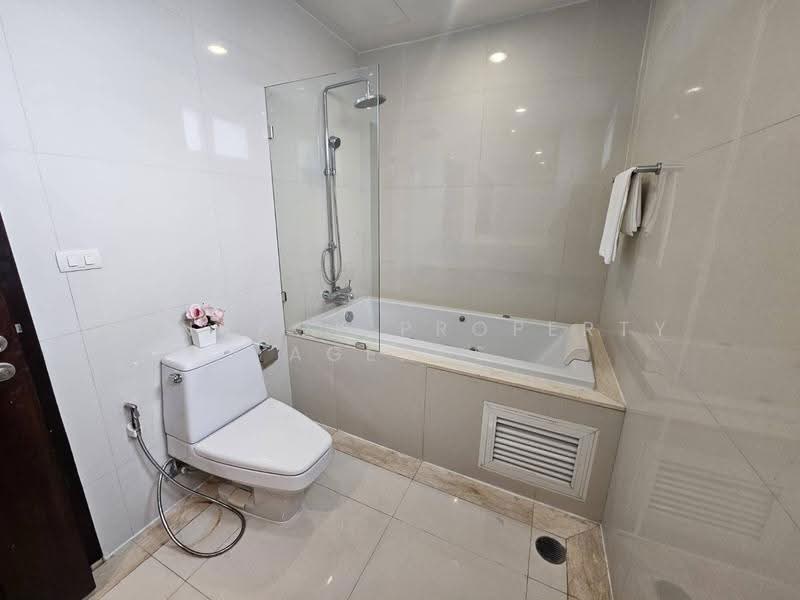 Piyathip Place, Bangkok, 24 Soi Prommitr, Khlong Tan Nua, Watthana, Bangkok, 2 Bedrooms, 173 sqm, Condo For Rent, by BANGKOK PROPERTY AGENTS, 500555362 - DDproperty.com