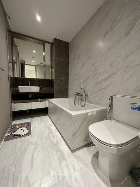 Fynn Asoke, Bangkok, 28 Sukhumvit 10 Alley, Khlong Toei, Bangkok, 1 Bedroom, 41 sqm, Condo For Rent, by Jettapat Jaroonpipatkun, 500555445 - DDproperty.com