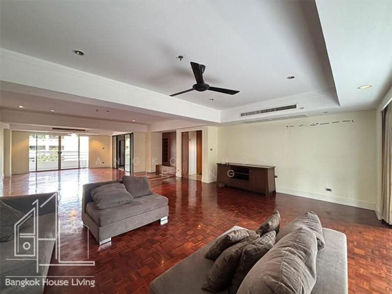 Phirom Garden Residence, Bangkok, Soi Sukhumvit 41, Khlong Tan Nua, Watthana, Bangkok, 4 Bedrooms, 320 sqm, Condo For Rent, by Bangkok House Living, 500555463 - DDproperty.com
