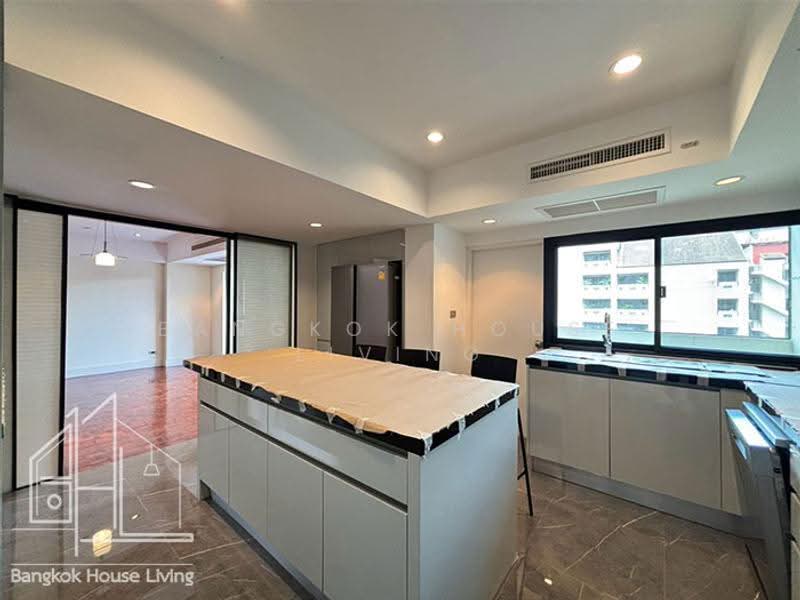 Phirom Garden Residence, Bangkok, Soi Sukhumvit 41, Khlong Tan Nua, Watthana, Bangkok, 4 Bedrooms, 320 sqm, Condo For Rent, by Bangkok House Living, 500555463 - DDproperty.com