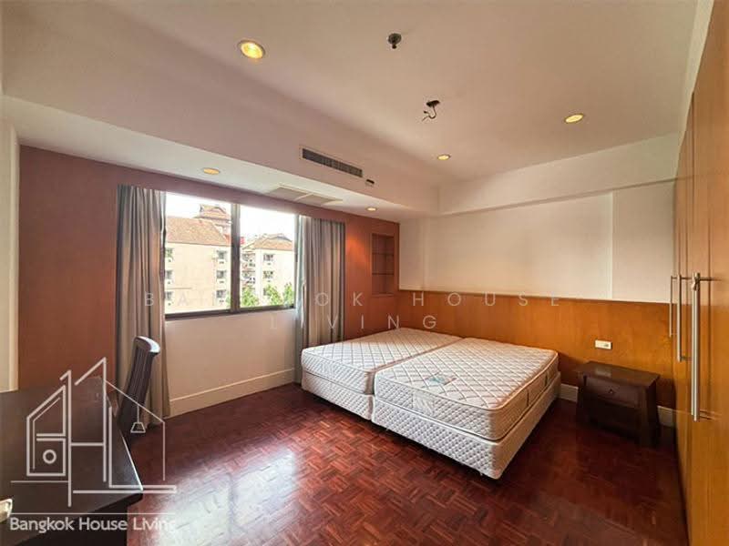 Phirom Garden Residence, Bangkok, Soi Sukhumvit 41, Khlong Tan Nua, Watthana, Bangkok, 4 Bedrooms, 320 sqm, Condo For Rent, by Bangkok House Living, 500555463 - DDproperty.com