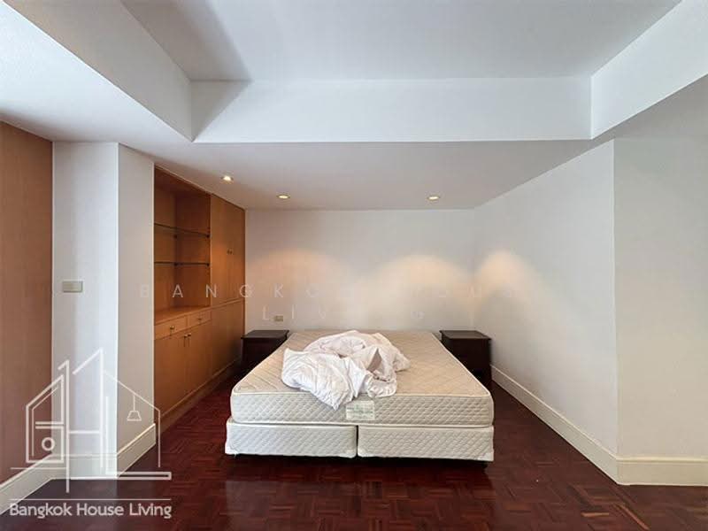 Phirom Garden Residence, Bangkok, Soi Sukhumvit 41, Khlong Tan Nua, Watthana, Bangkok, 4 Bedrooms, 320 sqm, Condo For Rent, by Bangkok House Living, 500555463 - DDproperty.com