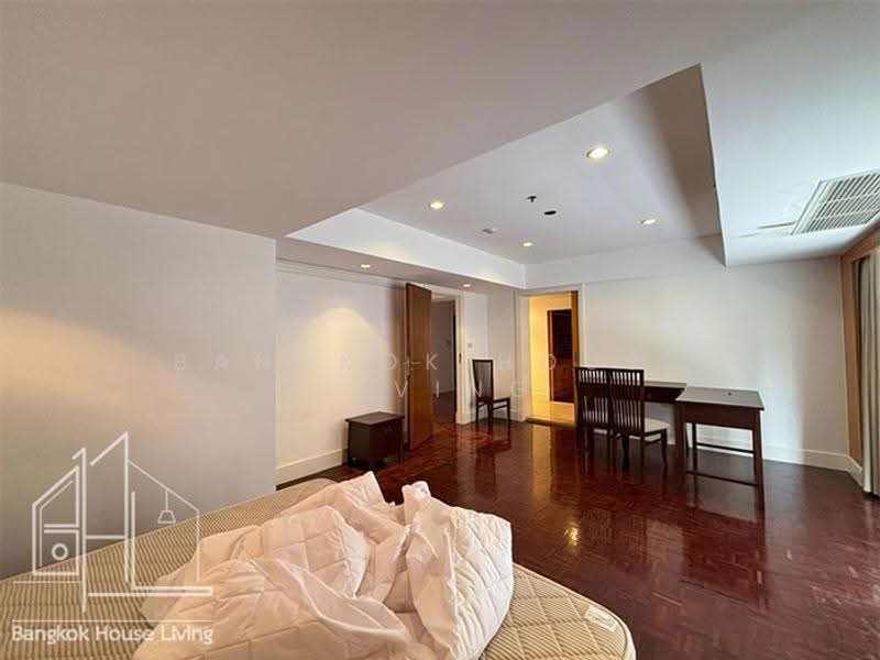 Phirom Garden Residence, Bangkok, Soi Sukhumvit 41, Khlong Tan Nua, Watthana, Bangkok, 4 Bedrooms, 320 sqm, Condo For Rent, by Bangkok House Living, 500555463 - DDproperty.com