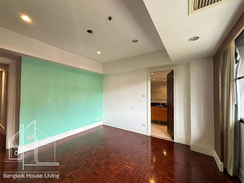Phirom Garden Residence, Bangkok, Soi Sukhumvit 41, Khlong Tan Nua, Watthana, Bangkok, 4 Bedrooms, 320 sqm, Condo For Rent, by Bangkok House Living, 500555463 - DDproperty.com