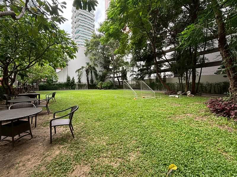 Phirom Garden Residence, Bangkok, Soi Sukhumvit 41, Khlong Tan Nua, Watthana, Bangkok, 4 Bedrooms, 320 sqm, Condo For Rent, by Bangkok House Living, 500555463 - DDproperty.com