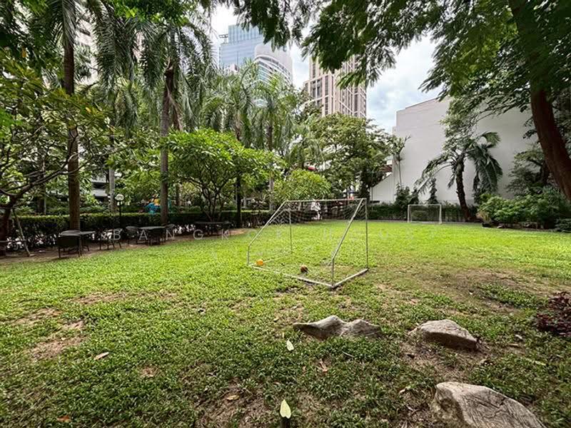 Phirom Garden Residence, Bangkok, Soi Sukhumvit 41, Khlong Tan Nua, Watthana, Bangkok, 4 Bedrooms, 320 sqm, Condo For Rent, by Bangkok House Living, 500555463 - DDproperty.com