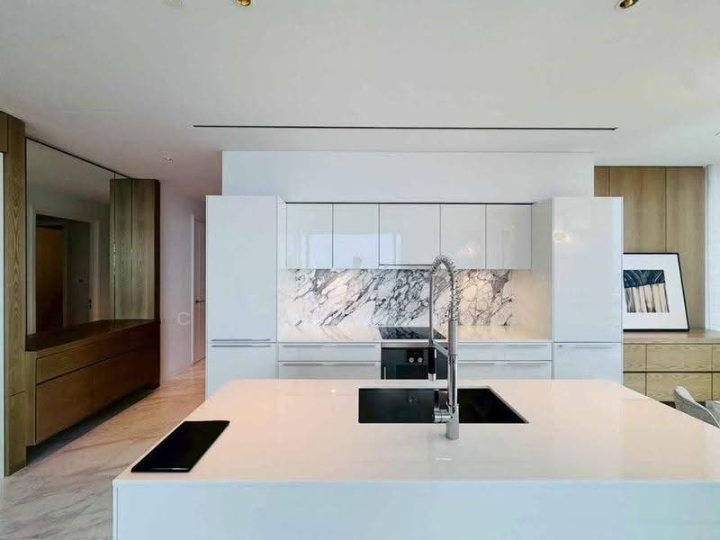 Four Seasons Private Residences : โฟร์ ซีซั่นส์ ไพรเวท เรสสิเด้นซ์, กรุงเทพ, 300 ถนนเจริญกรุง, ยานนาวา, สาทร, กรุงเทพ, 117 ตร.ม., คอนโด ขาย, โดย Dechatorn Chichaiyang, 500555487 - DDproperty.com