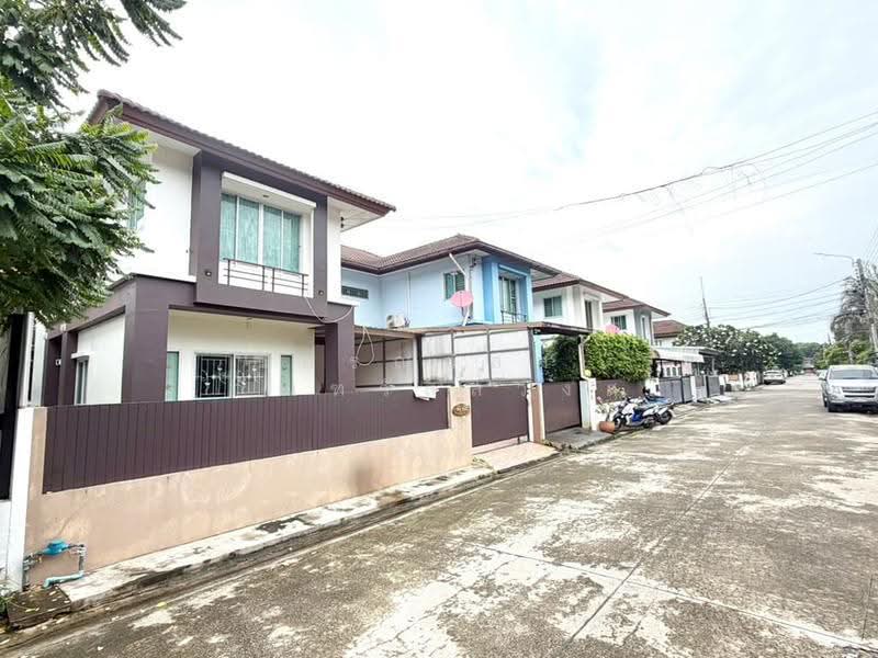 The Tara Ramintra, Bangkok, Soi Phraya Suren 35, Bang Chun, Khlong Sam Wa, Bangkok, 3 Bedrooms, 130 sqm, Semi-Detached House (Twin House) For Sale, by กรณวัสส์ กัณฑวัสส์วงส์, 500555518 - DDproperty.com