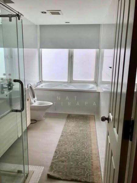 Siri Residence, Bangkok, 21 Soi Sukhumvit 24, Khong Tan, Khlong Toei, Bangkok, 3 Bedrooms, 141 sqm, Condo For Sale, by Nat Tantirapan, 500555554 - DDproperty.com
