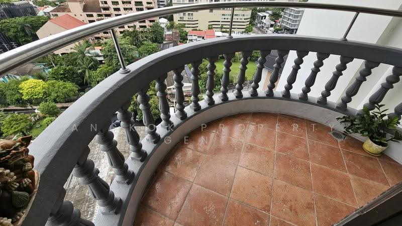 Royal Castle Sukhumvit, Bangkok, 30 Soi Sukhumvit 39, Khlongtoei Nua, Watthana, Bangkok, 3 Bedrooms, 160 sqm, Condo For Rent, by BANGKOK PROPERTY AGENTS, 500555575 - DDproperty.com