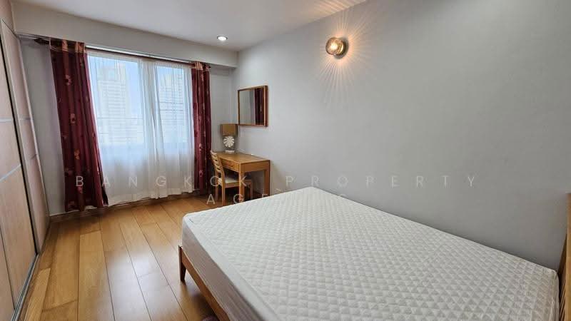 Royal Castle Sukhumvit, Bangkok, 30 Soi Sukhumvit 39, Khlongtoei Nua, Watthana, Bangkok, 3 Bedrooms, 160 sqm, Condo For Rent, by BANGKOK PROPERTY AGENTS, 500555575 - DDproperty.com