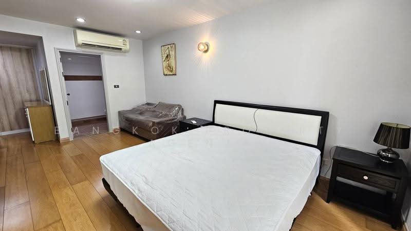Royal Castle Sukhumvit, Bangkok, 30 Soi Sukhumvit 39, Khlongtoei Nua, Watthana, Bangkok, 3 Bedrooms, 160 sqm, Condo For Rent, by BANGKOK PROPERTY AGENTS, 500555575 - DDproperty.com
