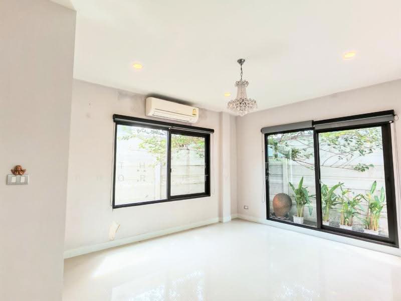 Centro Bangna Km.7, Samut Prakan, Buanakarin Road, Bang Kaeo, Bang Plee, Samut Prakan, 4 Bedrooms, 190 sqm, Single Detached House For Sale, by The Best Property ต้อม, 500555576 - DDproperty.com