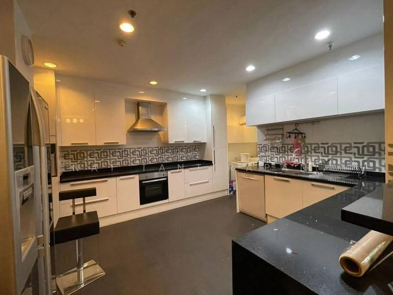 The Madison, Bangkok, Sukhumvit 41, Khlong Tan Nua, Watthana, Bangkok, 2 Bedrooms, 152 sqm, Condo For Rent, by Nat Tantirapan, 500555606 - DDproperty.com