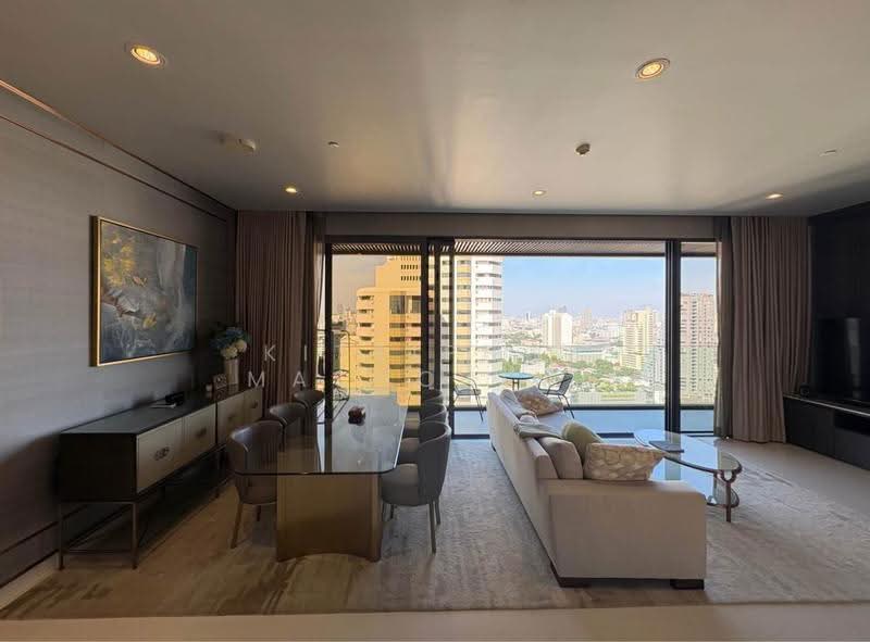 Vittorio 39, Bangkok, 8 Sukhumvit, Khlong Tan Nua, Watthana, Bangkok, 2 Bedrooms, 128 sqm, Condo For Rent, by Kittiphop Machchima, 500555633 - DDproperty.com