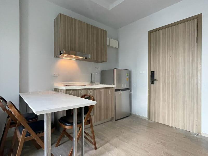 Altitude Unicorn Sathorn-Tha Phra, Bangkok, Ratchaphruek Road, Talat Plu, Thon Buri, Bangkok, 1 Bedroom, 30 sqm, Condo For Rent, by NATTAPHONG Yodmanotham (K. Book), 500555638 - DDproperty.com