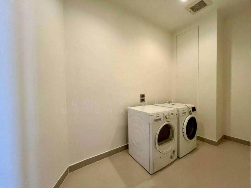 The Residences At Mandarin Oriental, Bangkok, 117 Charoen Nakorn Road, Khlong Ton Sai, Khlong San, Bangkok, 3 Bedrooms, 224 sqm, Condo For Rent, by Dechatorn Chichaiyang, 500555748 - DDproperty.com