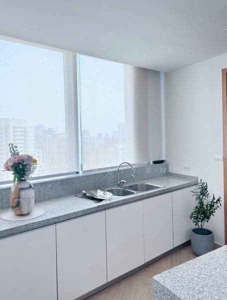 Millennium Residence, Bangkok, Sukhumvit Road, Khlong Toei, Bangkok, 3 Bedrooms, 146 sqm, Condo For Sale, by Dechatorn Chichaiyang, 500555781 - DDproperty.com