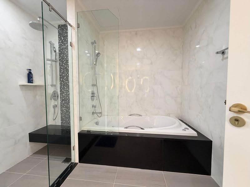 Supalai Oriental Sukhumvit 39, Bangkok, Soi Sukhumvit 39, Khlong Tan Nua, Watthana, Bangkok, 4 Bedrooms, 365 sqm, Condo For Sale, by Amarin Sitthidhoon, 500555795 - DDproperty.com