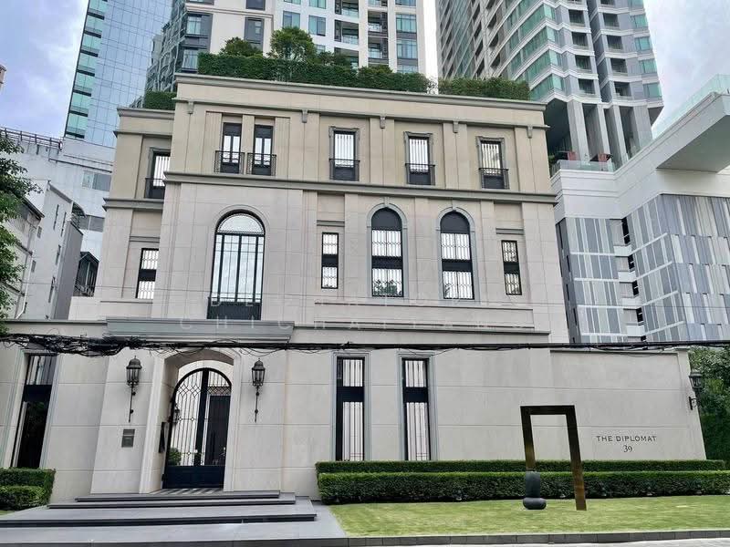 The Diplomat 39, Bangkok, 18 Soi Sukhumvit 39, Sukhumvit Road, Khlong Tan Nua, Watthana, Bangkok, 3 Bedrooms, 152 sqm, Condo For Sale, by Dechatorn Chichaiyang, 500555803 - DDproperty.com