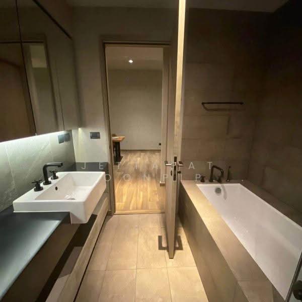 The Lofts Asoke, Bangkok, Sukhumvit 21 Road, Khlongtoei Nua, Watthana, Bangkok, 2 Bedrooms, 75 sqm, Condo For Sale, by Jettapat Jaroonpipatkun, 500555822 - DDproperty.com