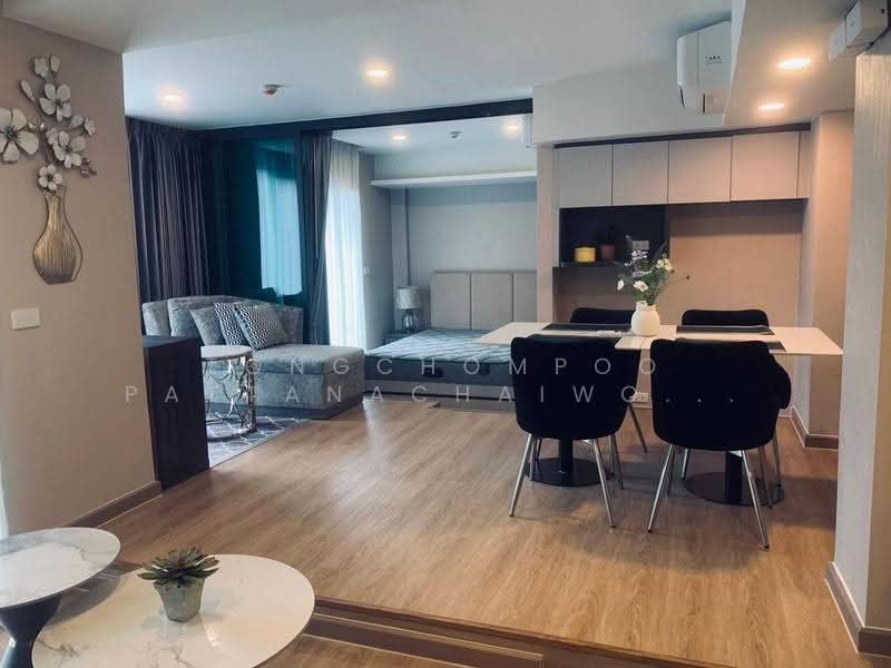 Lloyd Soonvijai-Thonglor, Bangkok, Soi Phetchaburi 47, Phetchaburi Road, Bang Kapi, Huai Khwang, Bangkok, 2 Bedrooms, 62 sqm, Condo For Rent, by Tongchompoo Pattanachaiwongkoon, 500556016 - DDproperty.com