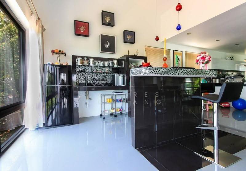 วิลล่า 5-ห้องนอน, ภูเก็ต, รัษฎา, เมืองภูเก็ต, ภูเก็ต, 650 ตร.ม., วิลล่า ขาย, โดย Sikkares Ploydang, 500556093 - DDproperty.com