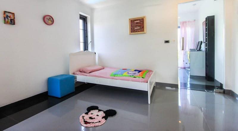 วิลล่า 5-ห้องนอน, ภูเก็ต, รัษฎา, เมืองภูเก็ต, ภูเก็ต, 650 ตร.ม., วิลล่า ขาย, โดย Sikkares Ploydang, 500556093 - DDproperty.com