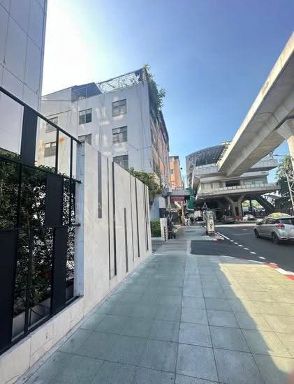 Knightsbridge Kaset-Society : ไนท์บริดจ์ เกษตร-โซไซตี้, กรุงเทพ