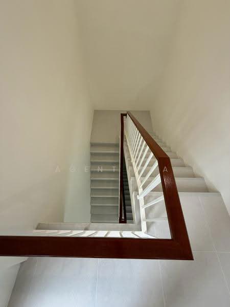 For Rent/Sale: 4-Story Home Office with Rooftop Terrace – Rama 9 Area, Just 600m from MRT Rama 9 (SP, Bangkok, Huai Khwang, Bangkok, , 700 sqm, Shophouse For Rent, by Agent Pla, 500556137 - DDproperty.com