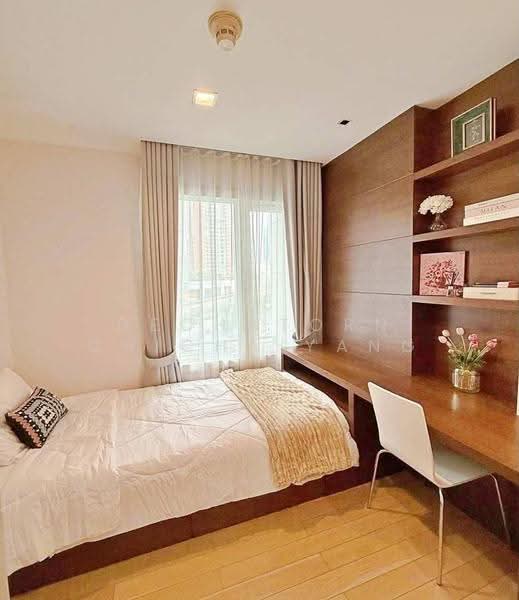 Siri At Sukhumvit, Bangkok, 902 Sukhumvit Road, Phra Kanong, Khlong Toei, Bangkok, 2 Bedrooms, 69 sqm, Condo For Sale, by Dechatorn Chichaiyang, 500556240 - DDproperty.com