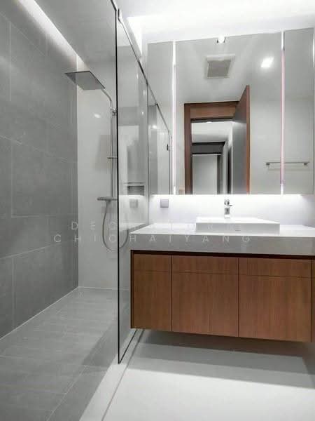 Q1 Sukhumvit, Bangkok, 1 Sukhumvit Road, Khlong Toei, Bangkok, 3 Bedrooms, 158 sqm, Condo For Sale, by Dechatorn Chichaiyang, 500556296 - DDproperty.com