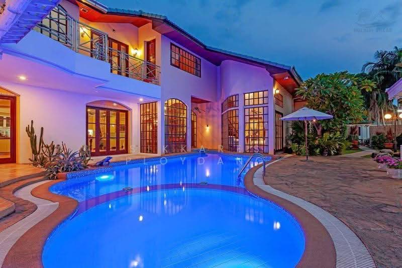 5-BR Villa, Chon Buri (Pattaya), Poong, Bang Lamung (Pattaya), Chon Buri (Pattaya), 5 Bedrooms, 400 sqm, Villa For Rent, by Sikkares Ploydang, 500556337 - DDproperty.com