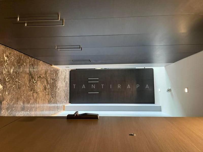 28 Chidlom, Bangkok, 28 Chit Lom Alley, Lumphini, Pathum Wan, Bangkok, 1 Bedroom, 55 sqm, Condo For Rent, by Nat Tantirapan, 500556384 - DDproperty.com
