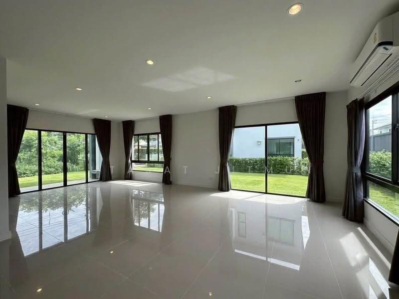 Habitia Yard Ramintra, Bangkok, Panya-intra Road, Sam Wa Tawan Tok, Khlong Sam Wa, Bangkok, 4 Bedrooms, 262 sqm, Single Detached House For Sale, by Jutarat Jitmun, 500556416 - DDproperty.com