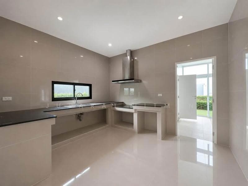 Habitia Yard Ramintra, Bangkok, Panya-intra Road, Sam Wa Tawan Tok, Khlong Sam Wa, Bangkok, 4 Bedrooms, 262 sqm, Single Detached House For Rent, by Jutarat Jitmun, 500556419 - DDproperty.com