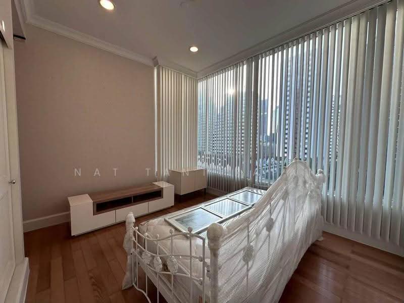 Royce Private Residences, Bangkok, 61 Soi Sukhumvit 31, Khlongtoei Nua, Watthana, Bangkok, 3 Bedrooms, 145 sqm, Condo For Rent, by Nat Tantirapan, 500556420 - DDproperty.com