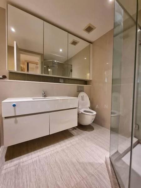 H Sukhumvit 43, Bangkok, 28 Sukhumvit 34 Road, Khlong Tan Nua, Watthana, Bangkok, 2 Bedrooms, 75 sqm, Condo For Rent, by Nat Tantirapan, 500556460 - DDproperty.com