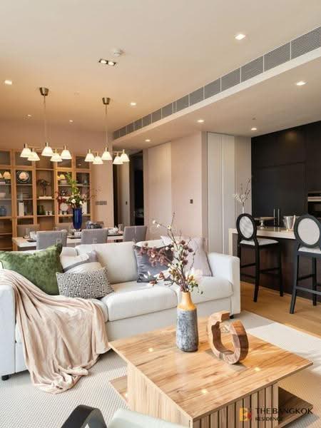 Saladaeng One, Bangkok, Sala Daeng 1 Alley, Silom, Bang Rak, Bangkok, 2 Bedrooms, 113 sqm, Condo For Rent, by Nicha Peerakittikul, 500556461 - DDproperty.com