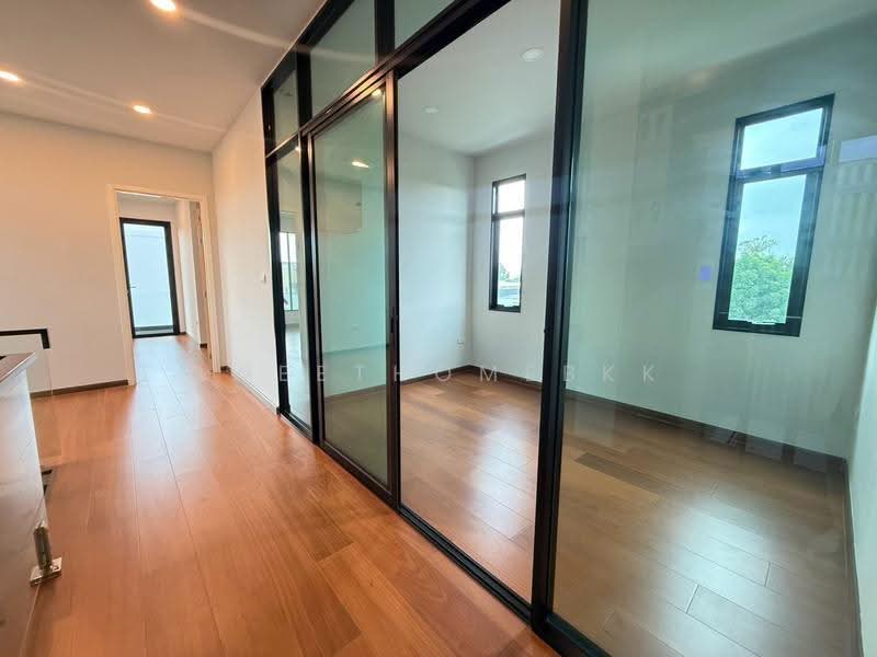The Master Ratchapruek-Maha Chesadabodindranusorn Bridge, Nonthaburi, Yotha Thikan Road, Bang Krang, Muang Nonthaburi, Nonthaburi, 3 Bedrooms, 423 sqm, Single Detached House For Rent, by SweetHomeBKK, 500556479 - DDproperty.com