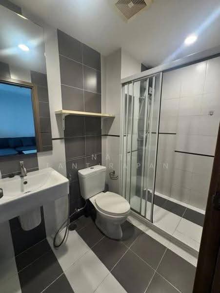 The Base Sukhumvit 77, Bangkok, 289 Sukhumvit 77 Road, Phra Kanong Nua, Watthana, Bangkok, 1 Bedroom, 38 sqm, Condo For Rent, by Nat Tantirapan, 500556483 - DDproperty.com