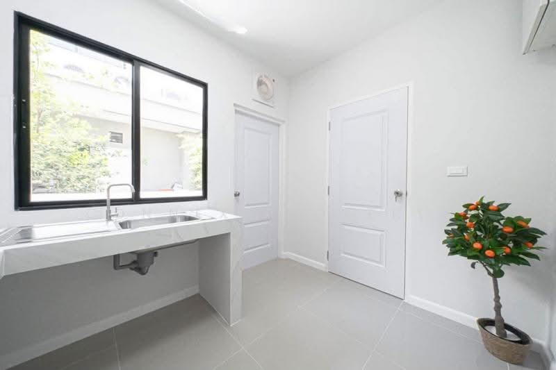 The Centro Watcharapol, Bangkok, Sukhaphiban 5 Road, O-Ngoen, Sai Mai, Bangkok, 4 Bedrooms, 217 sqm, Single Detached House For Sale, by Connex Property, 500556543 - DDproperty.com