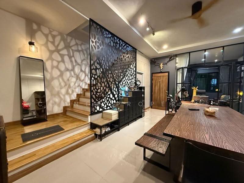 The Canvas Sukhumvit-Samrong : เดอะ แคนวาส สุขุมวิท-สำโรง, สมุทรปราการ, ถนนทางรถไฟสายเก่าปากน้ำ, สำโรง, พระประแดง, สมุทรปราการ, 160 ตร.ม., ทาวน์เฮ้าส์ ขาย, โดย Connex Property, 500556548 - DDproperty.com