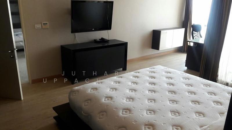 Nusasiri Grand, Bangkok, Soi Sukhumvit 42, Phra Kanong, Khlong Toei, Bangkok, 1 Bedroom, 80 sqm, Condo For Rent, by Juthabhorn Uppachit (Amy), 500556563 - DDproperty.com
