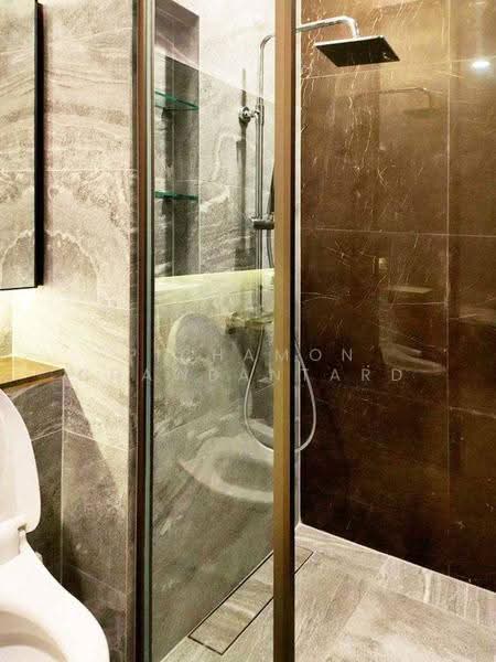 The Esse Sukhumvit 36, Bangkok, Soi Sukhumvit 36, Sukhumvit Road, Phra Kanong, Khlong Toei, Bangkok, 1 Bedroom, 43 sqm, Condo For Sale, by Pichamon Chawbantard, 500556586 - DDproperty.com